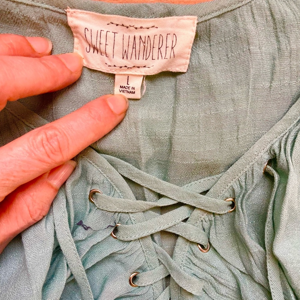 Aqua Green Sweet Wanderer Blouse Women Size L with ruffles